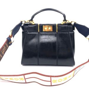 Сумка Fendi Peekaboo Iconic