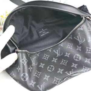 Сумка на пояс Louis Vuitton Discovery