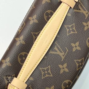 Сумка на пояс Louis Vuitton Bumbag