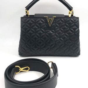 Сумка Louis Vuitton Capucines