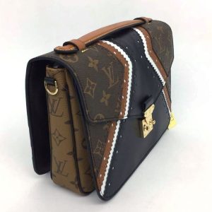 Сумка Louis Vuitton Pochette metis