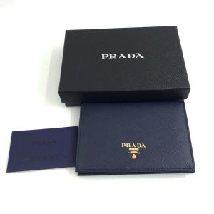 Обложка на паспорт Prada