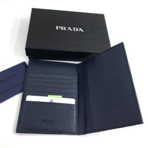 Обложка на паспорт Prada