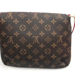 Сумка-мессенджер Louis Vuitton