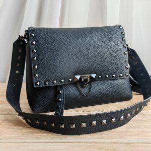 Сумка-клатч Valentino Garavani Rockstud