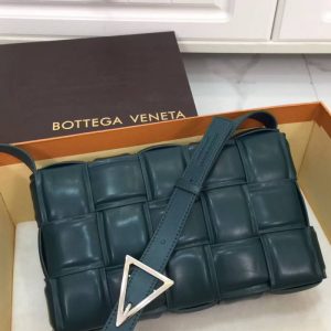 Сумка Bottega Veneta Padded Cassette