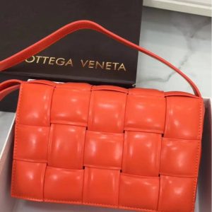 Сумка Bottega Veneta Padded Cassette