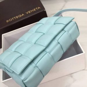 Сумка Bottega Veneta Padded Cassette