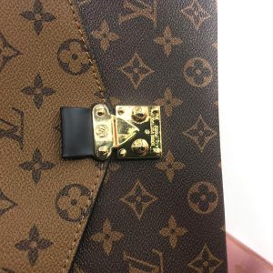 Сумка Louis Vuitton Pochette Metis