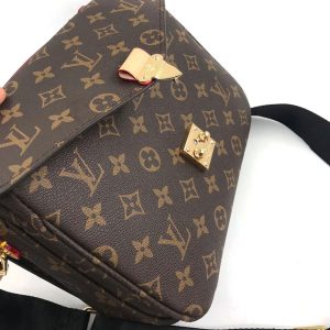 Сумка Louis Vuitton Pochette Metis