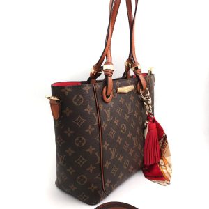 Сумка Louis Vuitton Caissa