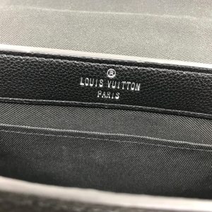 Сумка Louis Vuitton Lockme Еver