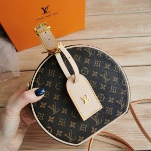 Сумка Louis Vuitton Petite Boite Chapeau