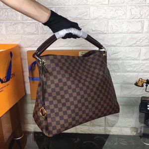 Сумка Louis Vuitton Artsy