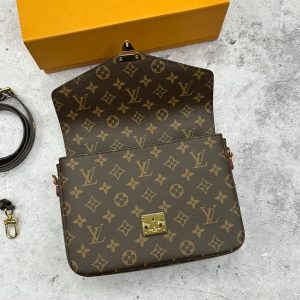 Сумка Louis Vuitton Pochette Metis