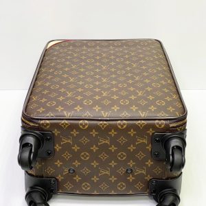 Чемодан Louis Vuitton Legere 55