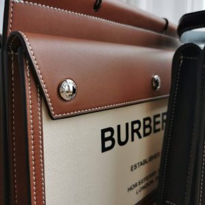 Сумка Burberry Title