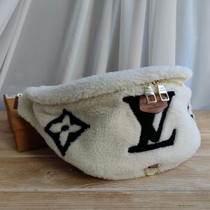 Сумка Louis Vuitton Teddy