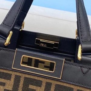 Сумка Fendi Peekaboo