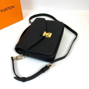 Сумка Louis Vuitton Pochette Metis