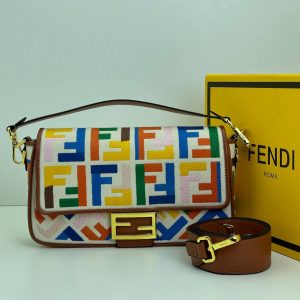 Сумка Fendi Baguette