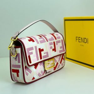 Сумка Fendi Baguette