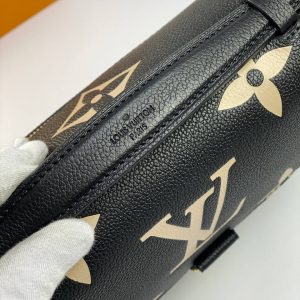 Сумка Louis Vuitton Pochette Metis