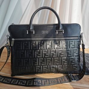 Сумка Fendi