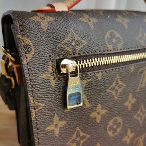 Сумка Louis Vuitton Pochette Metis