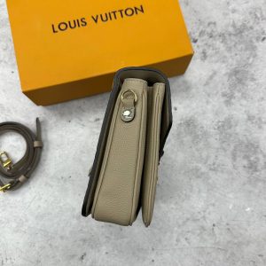 Сумка Louis Vuitton Pochette Metis