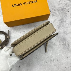 Сумка Louis Vuitton Pochette Metis