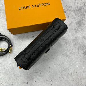 Сумка Louis Vuitton Pochette Metis