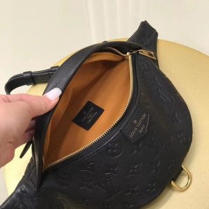 Сумка Louis Vuitton Bumbag