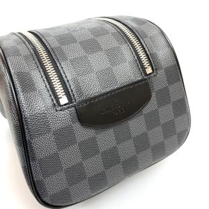 Косметичка Louis Vuitton Dopp Kit