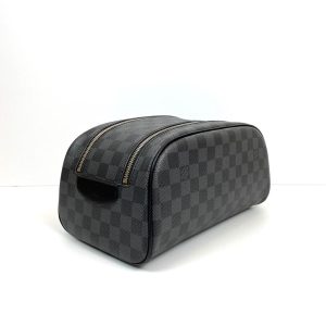 Косметичка Louis Vuitton Dopp Kit