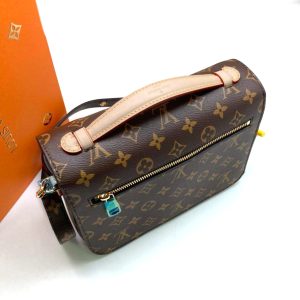 Сумка Louis Vuitton Pochette Metis