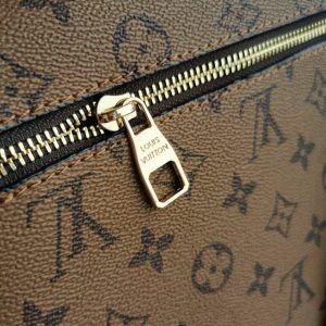 Сумка Louis Vuitton Pochette Metis