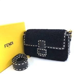 Сумка Fendi