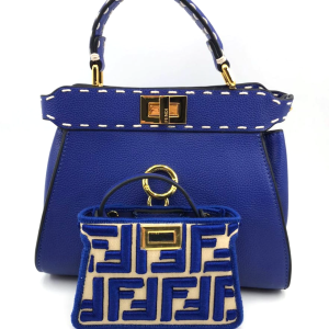 Сумка Fendi Peekaboo Iconic Mini