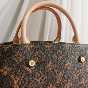 Сумка Louis Vuitton Montaigne