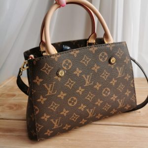 Сумка Louis Vuitton Montaigne