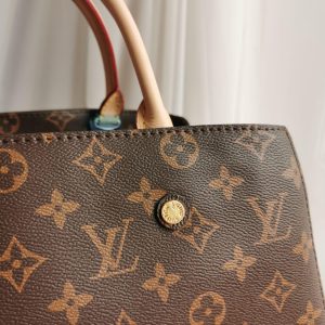 Сумка Louis Vuitton Montaigne