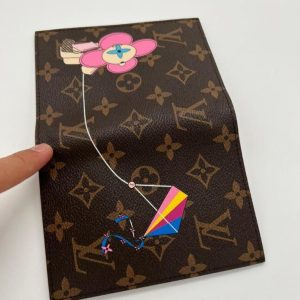 Обложка на паспорт Louis Vuitton