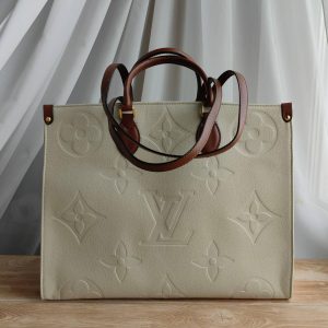 Сумка Louis Vuitton Onthego MM