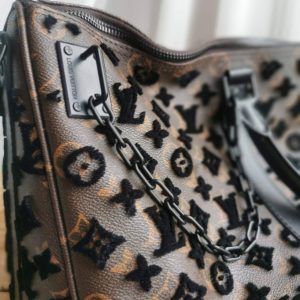 Сумка Louis Vuitton KEEPALL TRAINGLE