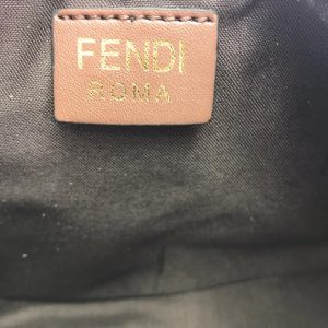 Сумка хобо Fendi Fendigraphy