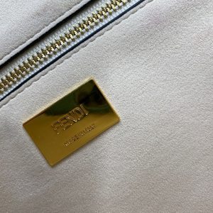 Клатч Fendi