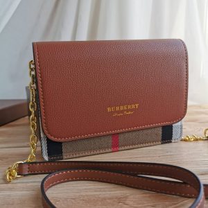 Клатч Burberry