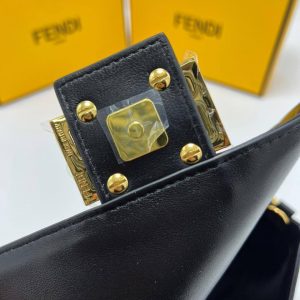 Сумка Fendi Baguette