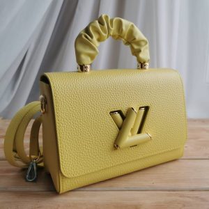 Сумка Louis Vuitton TWIST MM